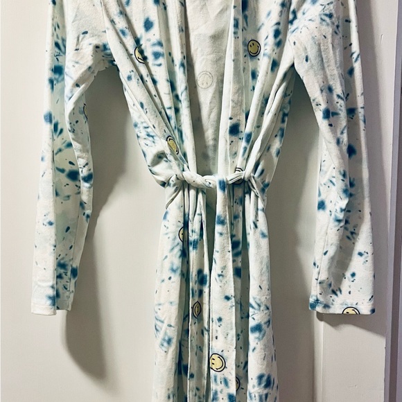PJ Salvage Smiles Smiley Short Robe w/ Tie. XS. Like New. Sold out everywhere! - Picture 7 of 8